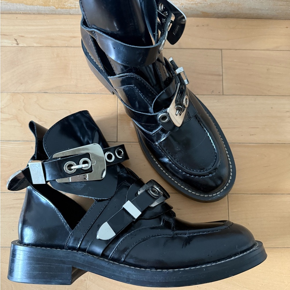 Balenciaga-like size 38